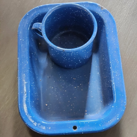 Vintage Blue Enamelware Small Baking Pan and Cup Camping - Picture 9 of 9